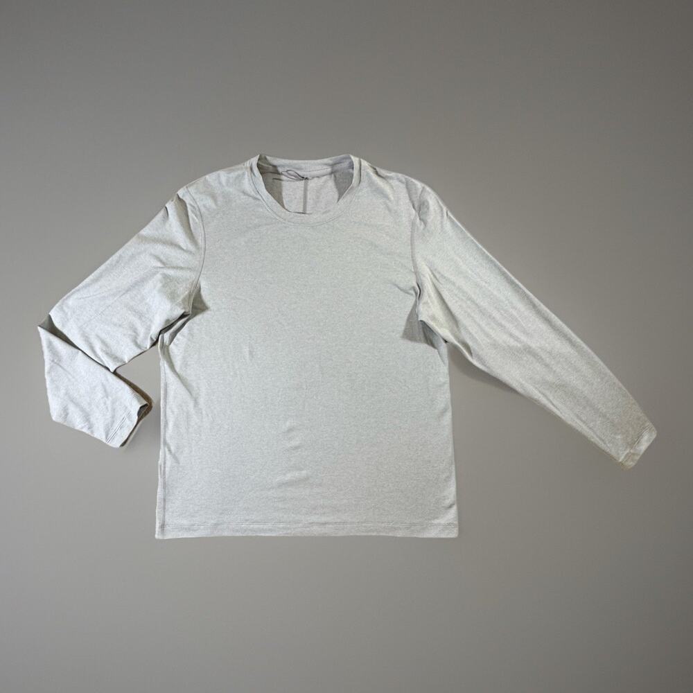 lululemon Men’s Long Sleeve Athletic Shirt Light Gray Size M